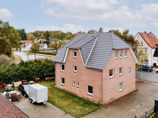 Mehrfamilienhaus zum Kauf 439.000 € 9 Zimmer 242 m² 782 m² Grundstück Unterlüß Südheide 29345