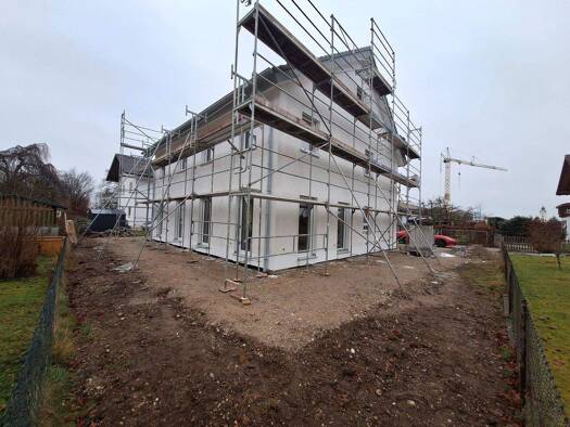 Doppelhaushälfte zur Miete - Erstbezug 1.876 € 5 Zimmer 152 m² 250 m² Grundstück frei ab 15.01.2026 Edling 83533