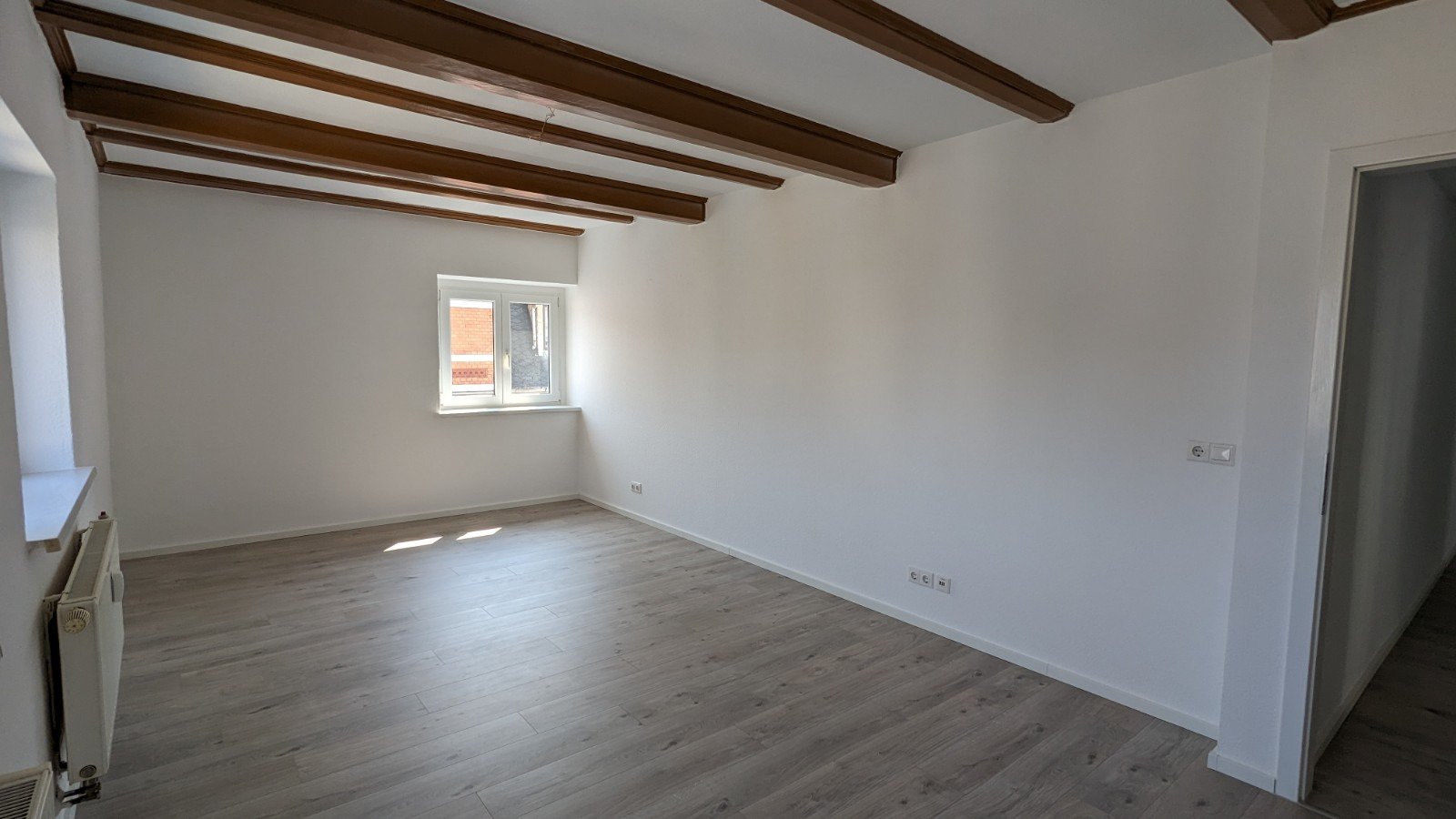 Wohnung zur Miete 400 € 3 Zimmer 75,2 m²<br/>Wohnfläche ab sofort<br/>Verfügbarkeit Greiz Greiz 07973