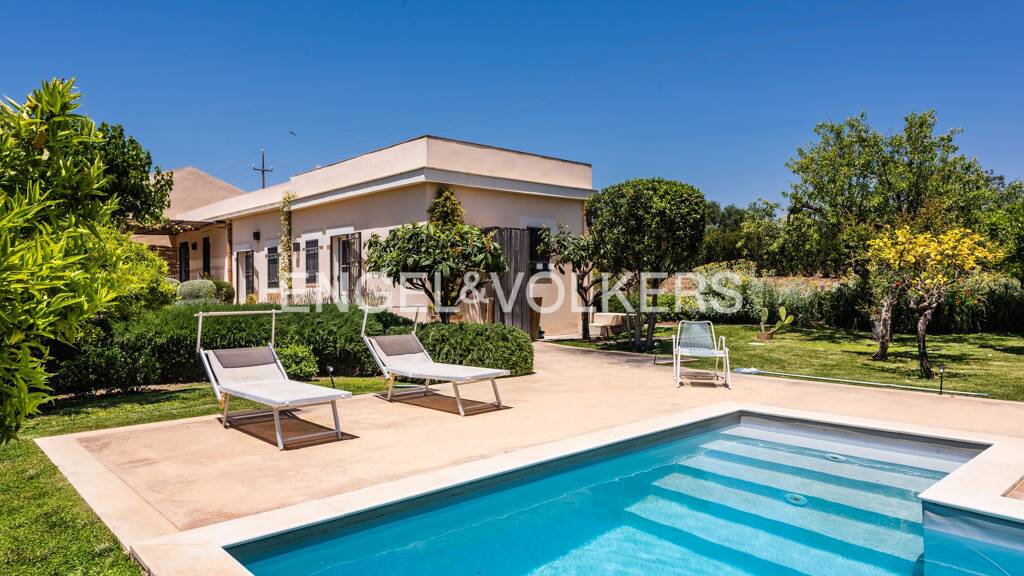 Villa zum Kauf 1.200.000 € 4 Zimmer 300 m² 30.700 m² Grundstück Noto 96017