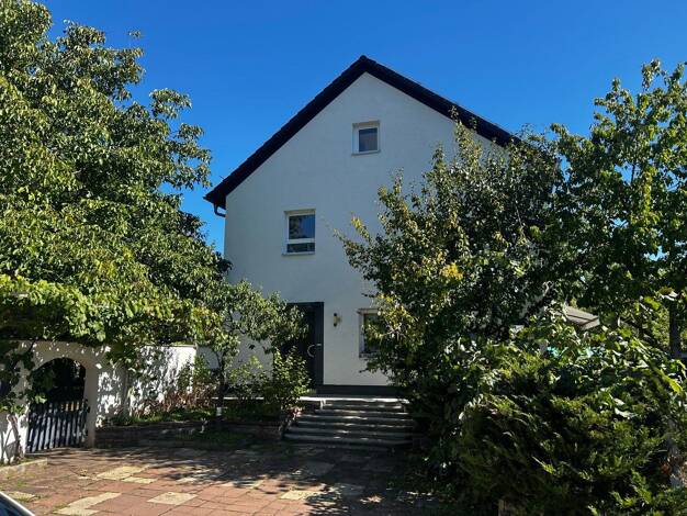 Mehrfamilienhaus zum Kauf provisionsfrei 1.185.000 € 12 Zimmer 375 m² 1.100 m² Grundstück Kreutles Oberasbach 90522