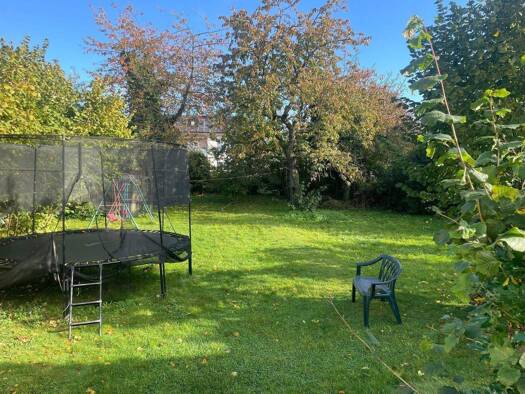 Haus zum Kauf 298.000 € 6 Zimmer 140 m² 988 m² Grundstück Philippinenhof/Warteberg Kassel 34127