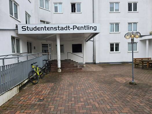 Wohnung zur Miete 390 € 1 Zimmer 22 m² Großberg Pentling 93080