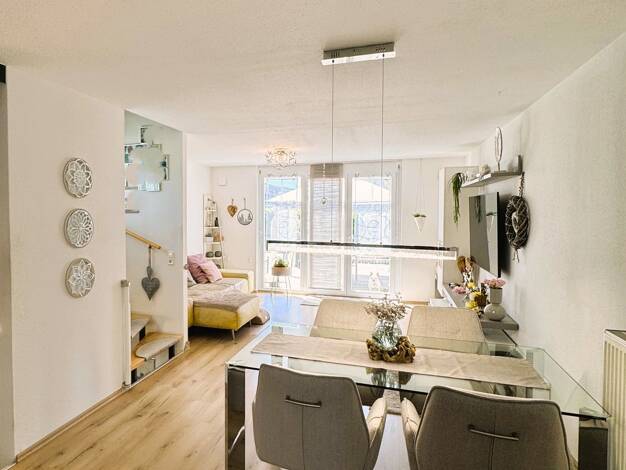Reihenendhaus zum Kauf 595.000 € 4,5 Zimmer 125,2 m² 244 m² Grundstück Kirchheim am Neckar 74366