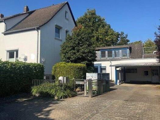 Haus zum Kauf als Kapitalanlage geeignet 499.000 € 10 Zimmer 270 m² 636 m² Grundstück Kralenriede Braunschweig 38108