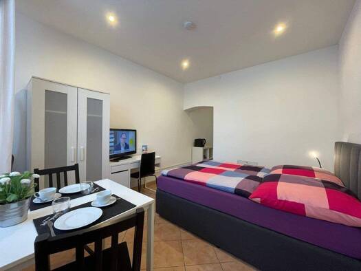 Studio zur Miete 690 € 1,5 Zimmer 32 m² frei ab 01.10.2026 Königsbau Konstanz 78464