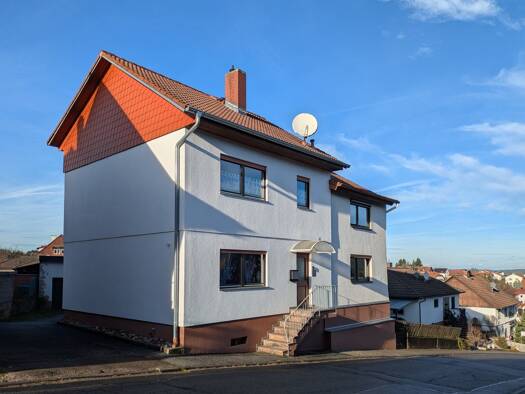 Einfamilienhaus zum Kauf provisionsfrei 298.000 € 7 Zimmer 219 m² 556 m² Grundstück Beerfelden Oberzent 64760