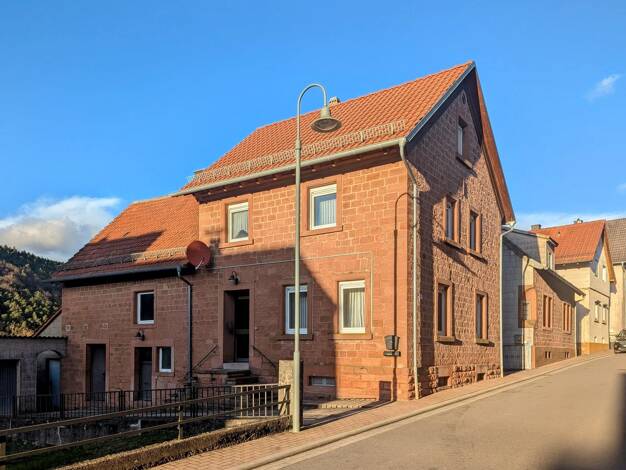 Einfamilienhaus zum Kauf 149.000 € 5 Zimmer 95 m² 534 m² Grundstück frei ab sofort Esthal Esthal 67472