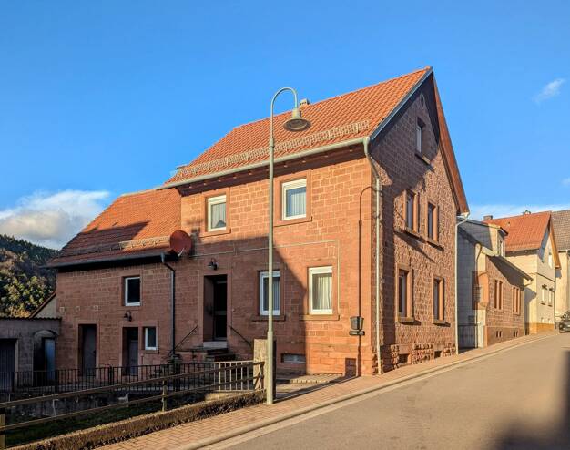 Einfamilienhaus zum Kauf 149.000 € 5 Zimmer 95 m² 534 m² Grundstück frei ab sofort Esthal Esthal 67472