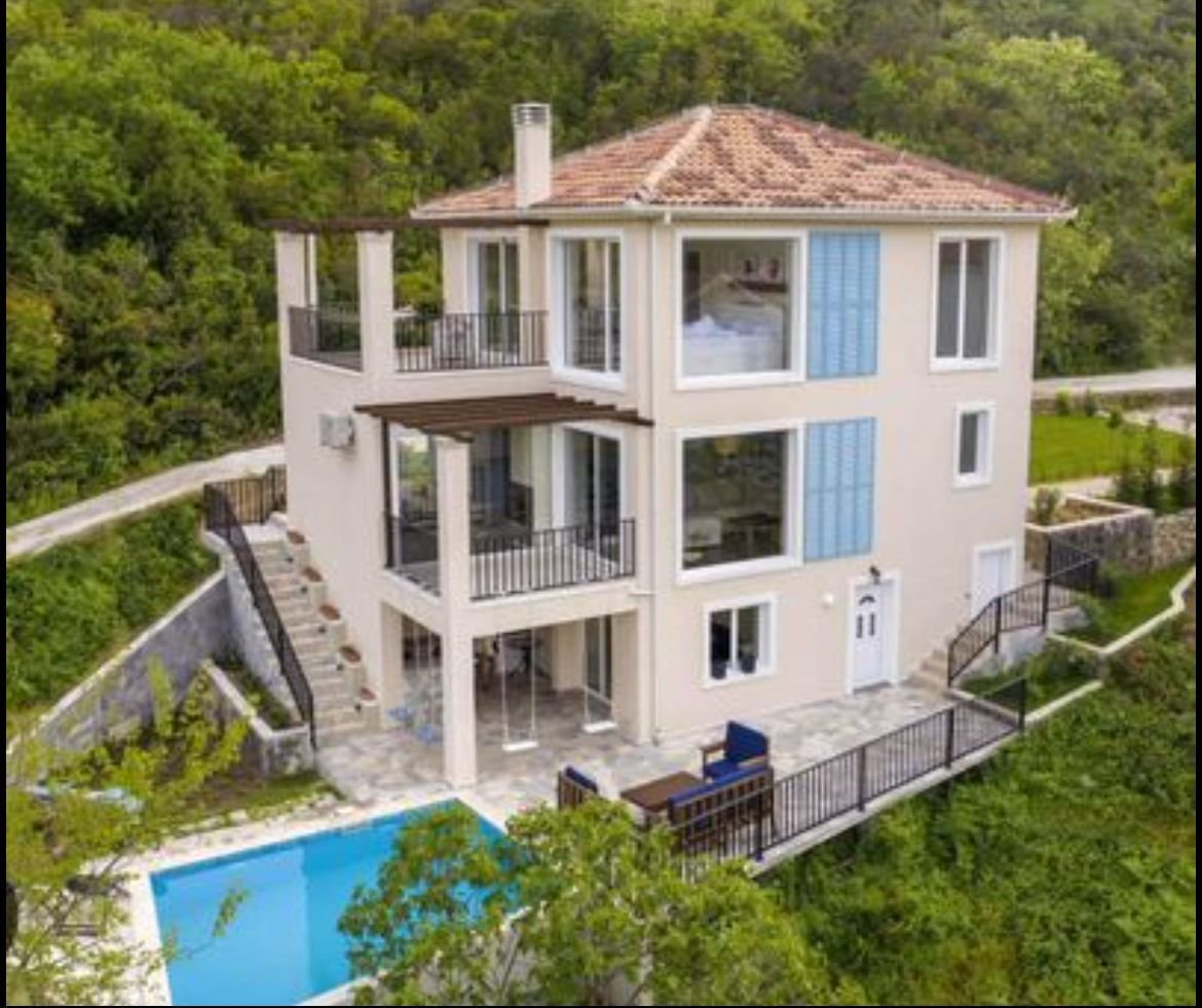 Haus zum Kauf provisionsfrei 485.000 € 3 Zimmer 174 m²<br/>Wohnfläche 700 m²<br/>Grundstück Krasici, Tivat