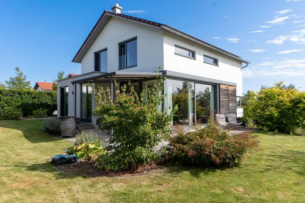 Einfamilienhaus zum Kauf 1.390.000 € 5 Zimmer 215 m²<br/>Wohnfläche 793 m²<br/>Grundstück 01.05.2025<br/>Verfügbarkeit Babensham 83547