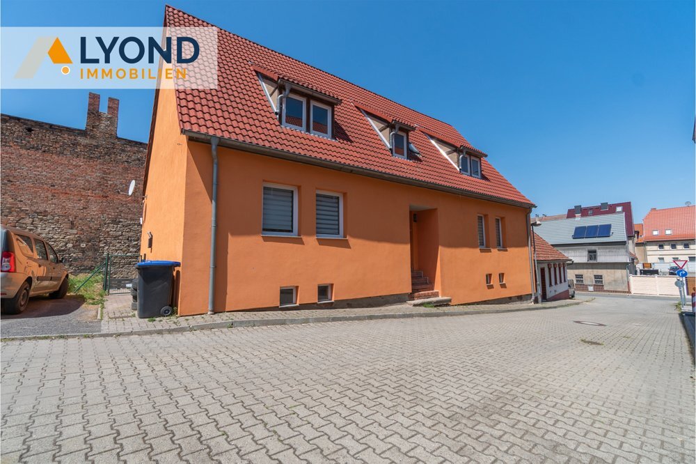 Mehrfamilienhaus zum Kauf 115.000 € 9 Zimmer 155 m²<br/>Wohnfläche 500 m²<br/>Grundstück Sandersleben Sandersleben (Anhalt) 06456