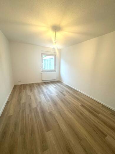 Wohnung zur Miete 630 € 2 Zimmer 53 m² 2. Geschoss frei ab sofort Schiestlstraße Grombühl Würzburg 97080