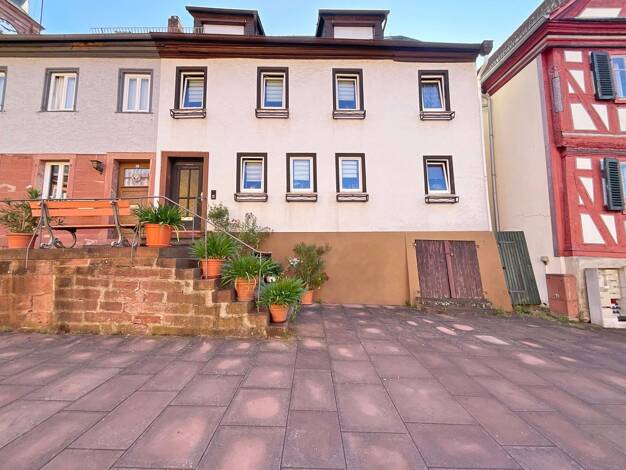 Doppelhaushälfte zum Kauf 109.000 € 9 Zimmer 140 m² 160 m² Grundstück frei ab sofort Amorbach Amorbach 63916