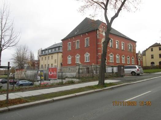 Haus zum Kauf 2.338 m² Grundstück Bahnhofstraße 8 Falkenstein 08223