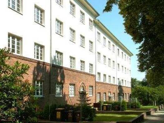 Studio zur Miete 285 € 1 Zimmer 49 m² EG frei ab sofort Wartburgstraße 64 Bernsdorf Chemnitz 09126