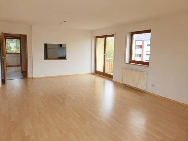 Wohnung zum Kauf 195.000 € 2 Zimmer 67 m² frei ab 01.09.2025 Burglengenfeld Burglengenfeld 93133