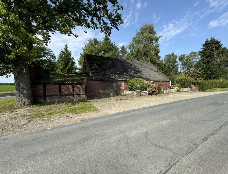 Haus zum Kauf 150.000 € 6 Zimmer 150 m²<br/>Wohnfläche 2.000 m²<br/>Grundstück Cloppenburg Cloppenburg 49661