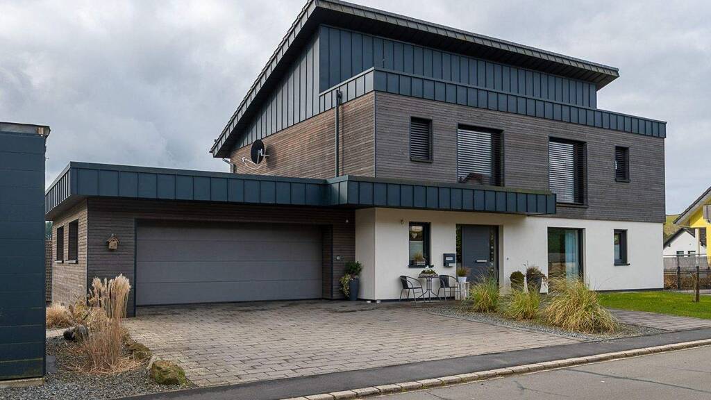 Haus zum Kauf 599.000 € 12 Zimmer 285 m² 734 m² Grundstück Üdersdorf 54552