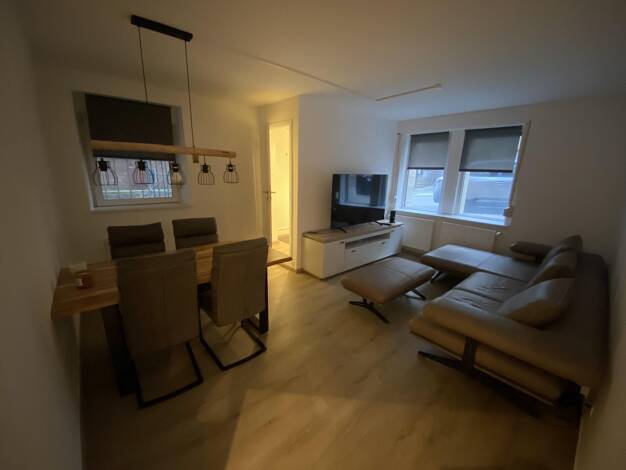 Wohnung zur Miete 1.150 € 2 Zimmer 57 m² EG frei ab 01.09.2026 Senefelderstraße 100 West West 70176