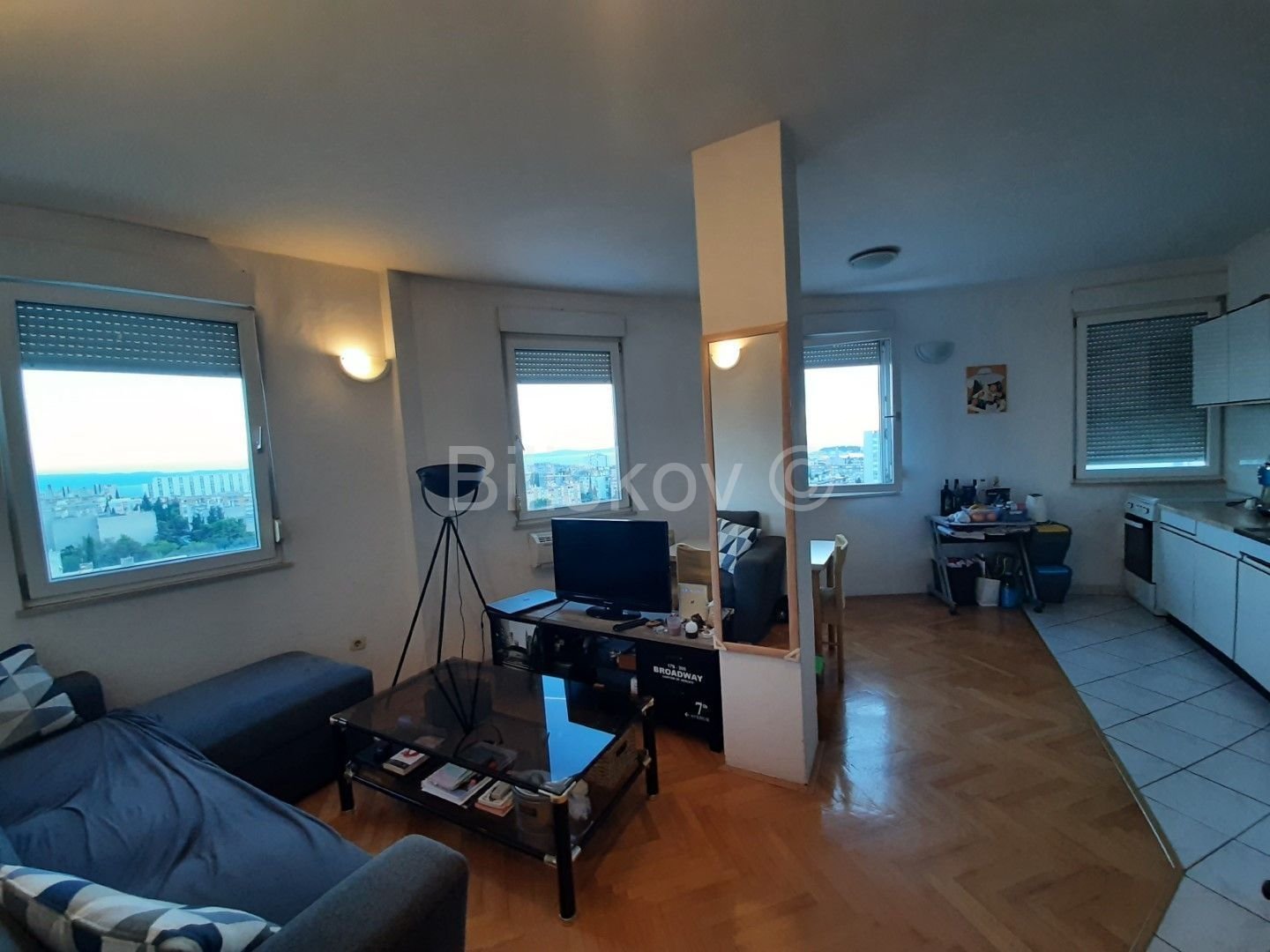 Wohnung zur Miete 750 € 2 Zimmer 60 m²<br/>Wohnfläche 8.<br/>Geschoss Plokite