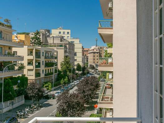 Wohnung zum Kauf 1.200.000 € 6 Zimmer 160 m² 2. Geschoss Via Filippo Civinini Rome 00197