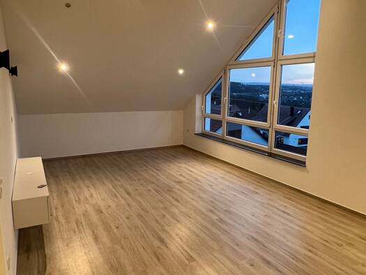 Wohnung zur Miete 1.300 € 3 Zimmer 95 m² frei ab 01.10.2026 Hochberg Remseck am Neckar 71686