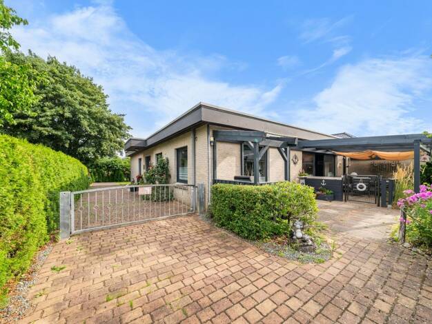 Bungalow zum Kauf 439.000 € 4 Zimmer 138,4 m² 865 m² Grundstück Bad Bramstedt 24576