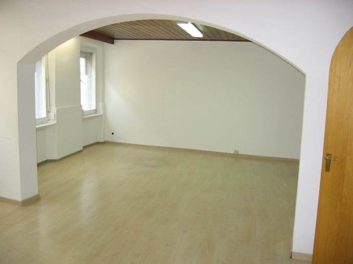 Büro-/Praxisfläche zur Miete provisionsfrei 570 € 2 Zimmer 77 m²<br/>Bürofläche Mathildenstraße Altstadt / Innenstadt 15 Fürth 90762