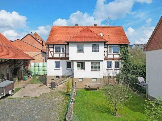 Haus zum Kauf 225.000 € 7 Zimmer 200 m² 2.000 m² Grundstück Elgershausen Schauenburg / Elgershausen 34270