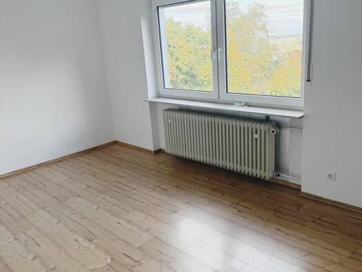 Terrassenwohnung zur Miete 1.250 € 4 Zimmer 130 m² Geschoss 1/2 frei ab sofort Bad Dürkheim 67098