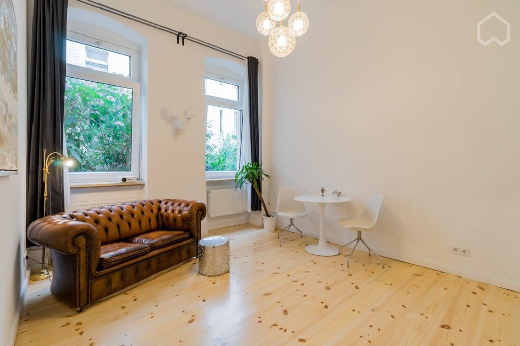 Wohnung zur Miete Wohnen auf Zeit 1.899 € 1 Zimmer 45 m²<br/>Wohnfläche 31.10.2024<br/>Verfügbarkeit Urbanstraße Kreuzberg Berlin 10967