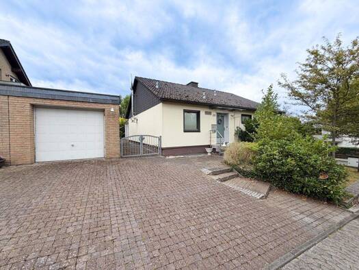 Einfamilienhaus zum Kauf 285.000 € 3 Zimmer 91 m² 709 m² Grundstück frei ab sofort Litauenring 20 Neheim-Hüsten Arnsberg 59755