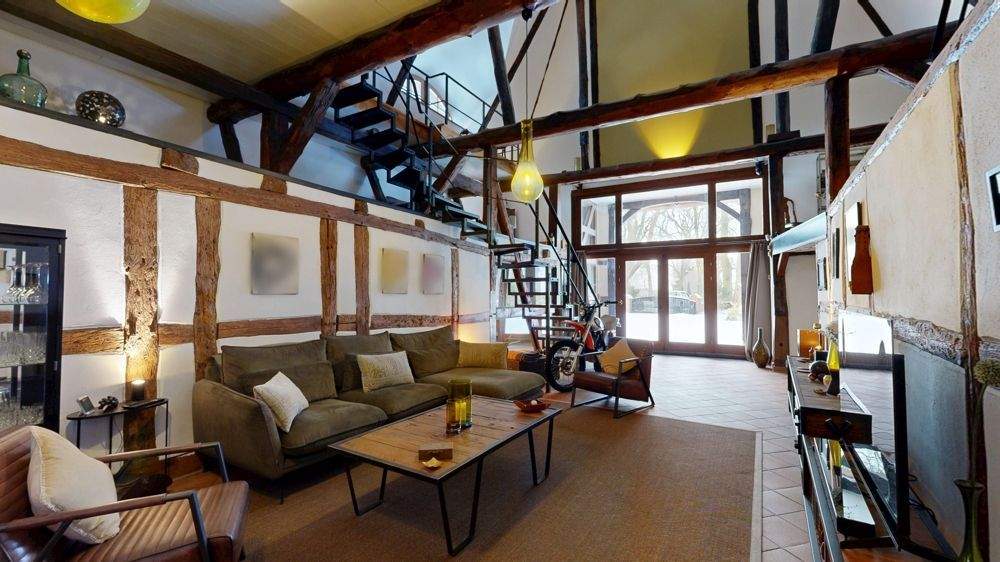 Immobilie in Plate - Traum-Anwesen - Historisches Reetdach-Hallenhaus-Ensemble trifft stilvolle Moderne - Bild 1