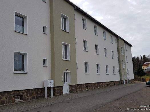 Wohnung zur Miete 402 € 3 Zimmer 67 m² EG Karl-Marx-Straße 9 Halsbrücke 09633