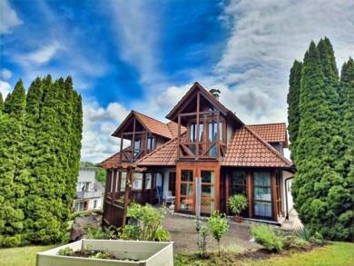 Einfamilienhaus zum Kauf 580.000 € 9 Zimmer 255 m² 908 m² Grundstück Bad Hersfeld Bad Hersfeld 36251