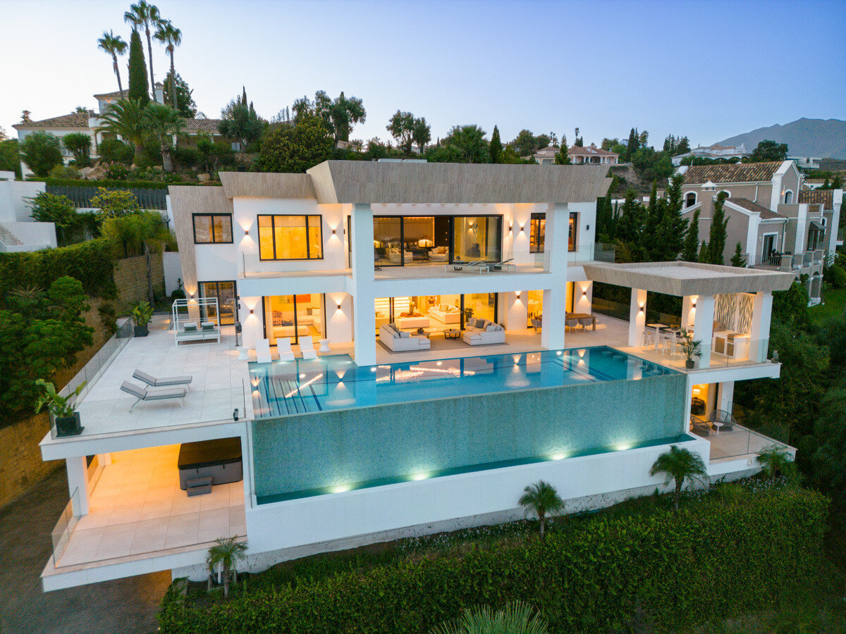 Villa zum Kauf 7.650.000 € 8 Zimmer 1.365 m²<br/>Wohnfläche 2.500 m²<br/>Grundstück Estepona 29680