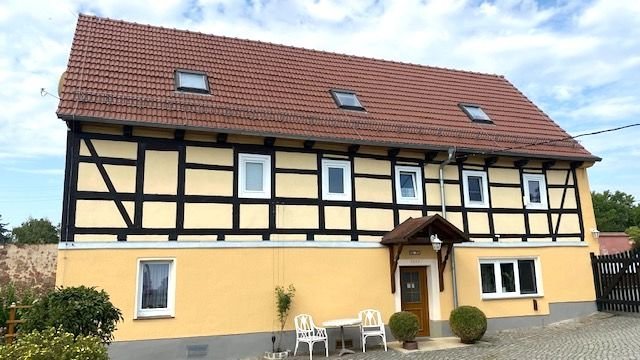 Mehrfamilienhaus zum Kauf 369.000 € 10 Zimmer 272 m²<br/>Wohnfläche 1.380 m²<br/>Grundstück Röhrsdorf Klipphausen 01665