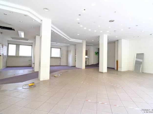 Laden zur Miete 1.875 € Innenstadt Fürth 90762