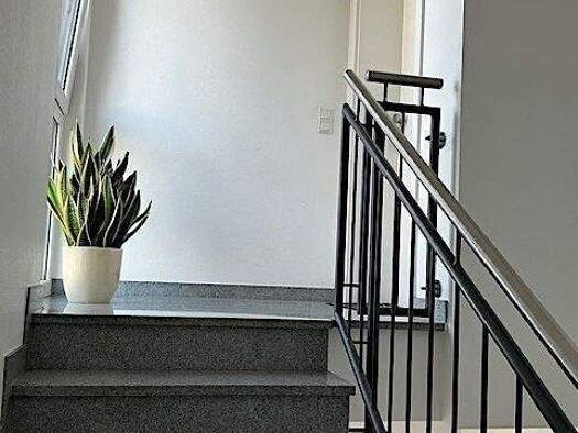 Wohnung zur Miete 1.450 € 4 Zimmer 93 m² 2 Geschosse frei ab sofort Laubenheim Mainz 55130