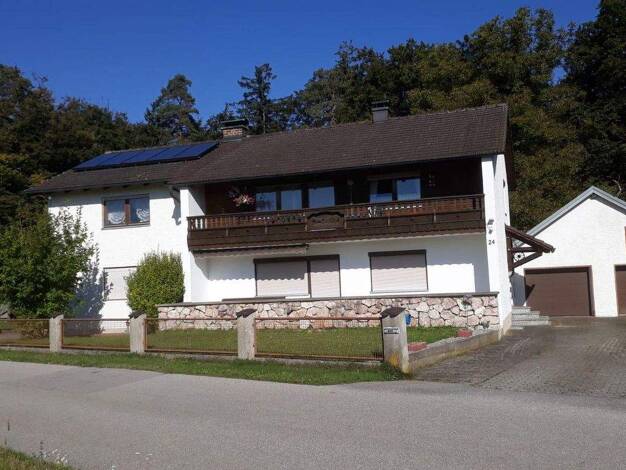 Mehrfamilienhaus zum Kauf provisionsfrei 659.000 € 11 Zimmer 250 m² 2.300 m² Grundstück frei ab 01.01.2026 Emmerting 84547