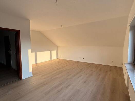 Wohnung zur Miete 650 € 4 Zimmer 90 m² 2. Geschoss Steinrausch Saarlouis 66740