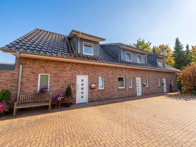 Mehrfamilienhaus zum Kauf 699.000 € 11 Zimmer 277 m² 969 m² Grundstück Ochtmissen Lüneburg 21339