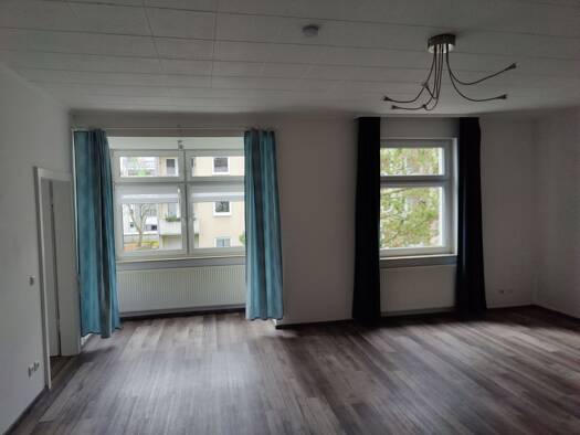 Wohnung zur Miete 740 € 2 Zimmer 82 m² Geschoss EG/3 frei ab 01.02.2026 West Kassel 34119