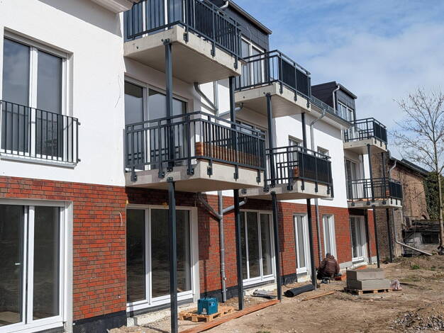 Wohnung zur Miete - Erstbezug 911 € 3 Zimmer 67,5 m² 2. Geschoss Hamburger Allee 51b Berge Nauen 14641