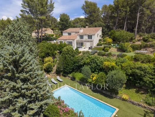 Haus zum Kauf 1.090.000 € 232 m² 2.800 m² Grundstück Beaudinard-Eoures Aubagne 13400