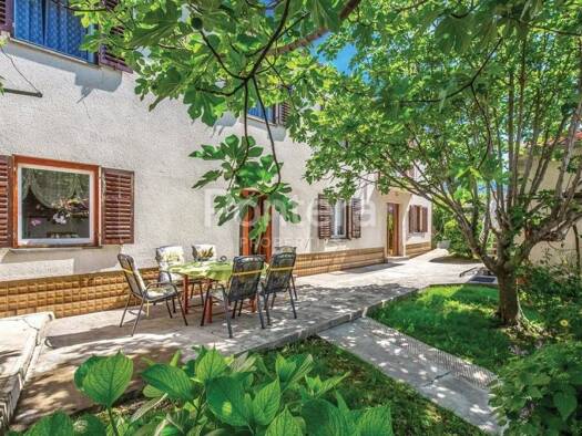 Haus zur Miete 1.100 € 4 Zimmer 164 m² Drivenik, Vinodolska Opcina Vinodolska opcina