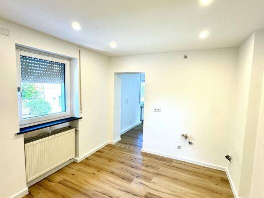 Wohnung zur Miete 1.390 € 4 Zimmer 100 m² Geschoss 1/2 frei ab sofort Roth 91154