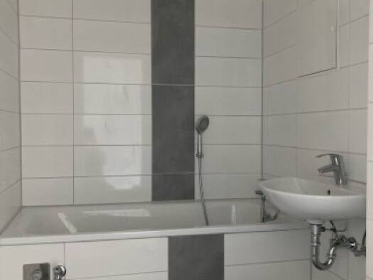 Wohnung zur Miete 388 € 3 Zimmer 57,1 m² 2. Geschoss Gustav-Jeuthe-Straße 7 Süd Dessau-Roßlau 06849