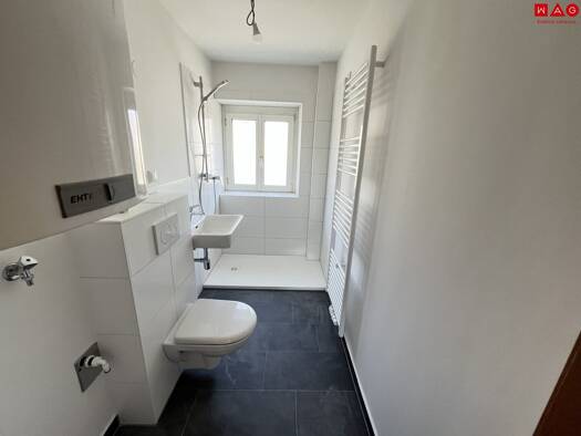 Wohnung zur Miete 275 € 3 Zimmer 59,8 m² 1. Geschoss frei ab 01.11.2026 Lewaldstraße 7 Trofaiach 8793